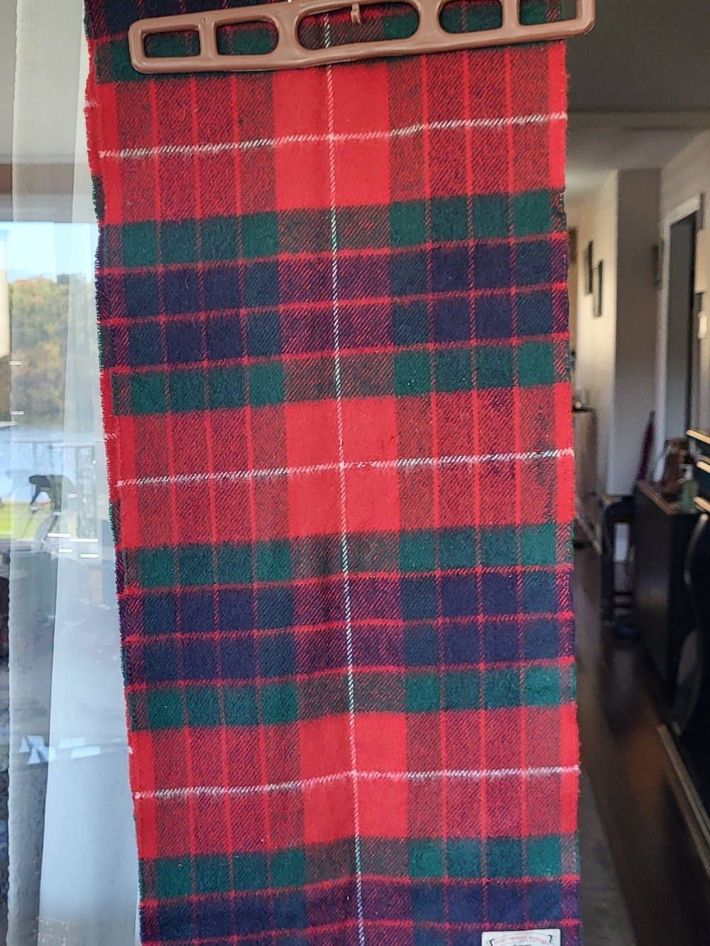 James Pringle Weavers Classic Red and Green Tartan Scarf 100% Pure New Wool
